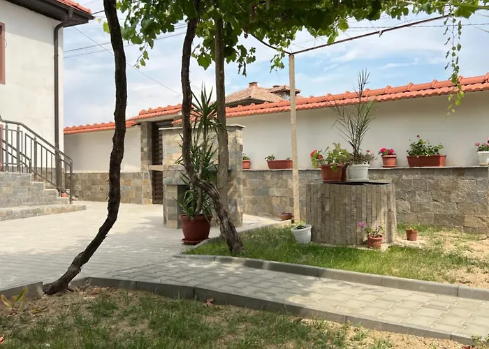 бадови Gæstehus Hisarya